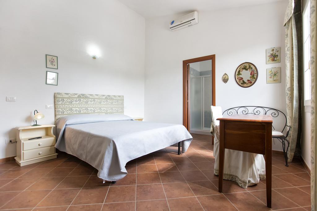 Villa Raimonda Putifigari Exteriör bild